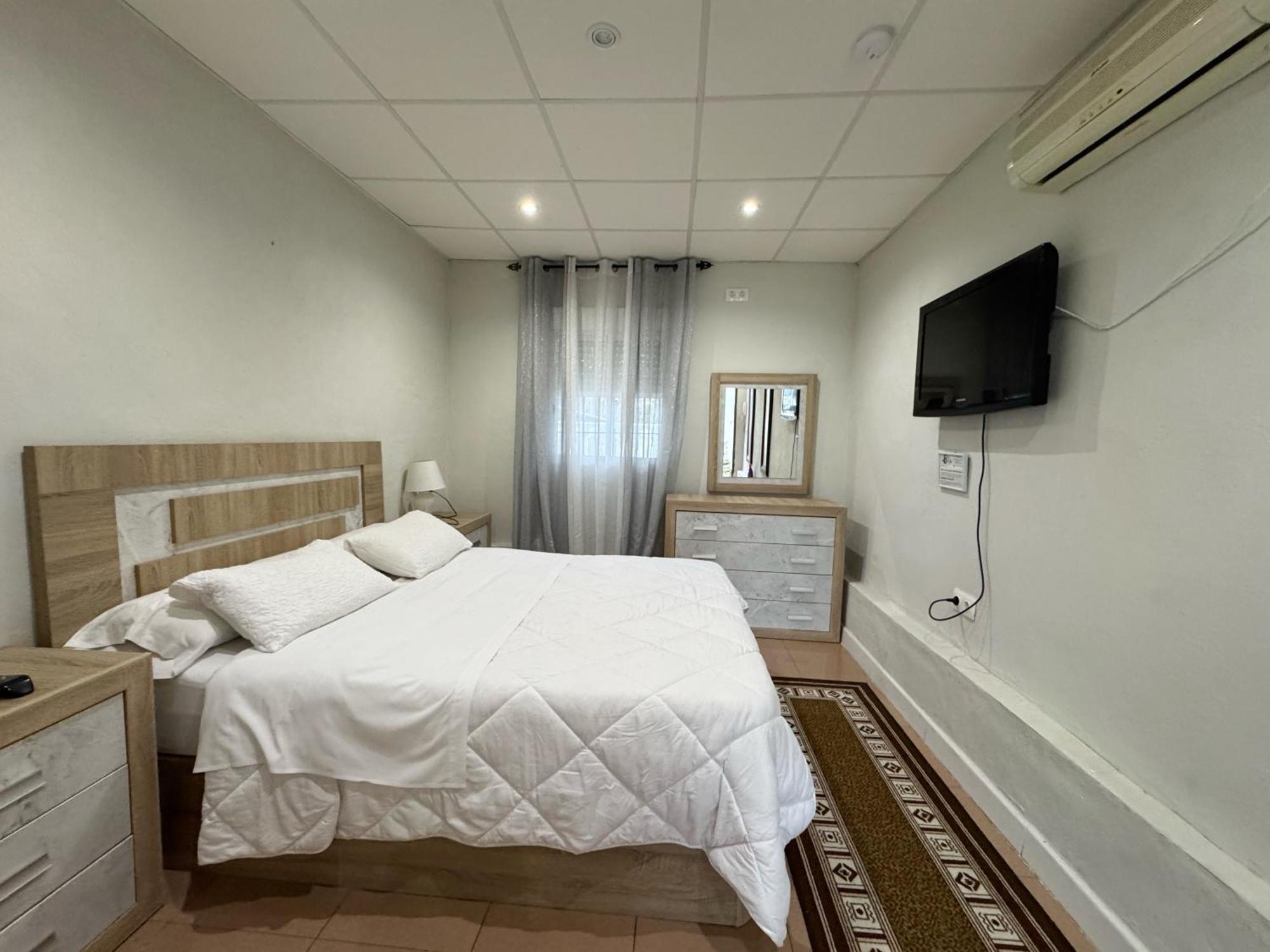 Hostal El Brillante - Alojamientos El Duque - Cordoba, Cordoba